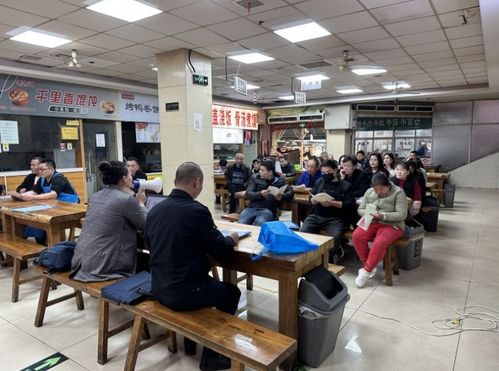 市市場監(jiān)管局經開區(qū)分局未央路所開展食用農產品法規(guī)宣貫活動