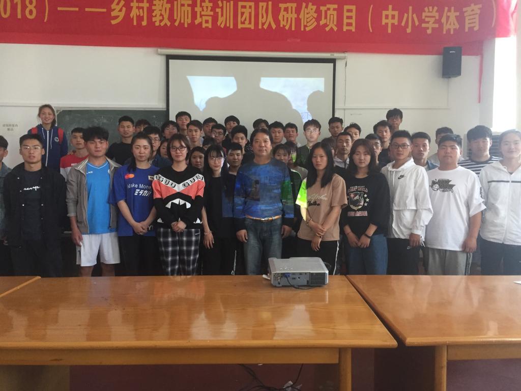 黨建引領(lǐng)聚合力 學(xué)習(xí)賦能促發(fā)展——教工三支部發(fā)揮“領(lǐng)頭雁”作用，深化學(xué)習(xí)型黨支部建設(shè)與大型活動(dòng)服務(wù)